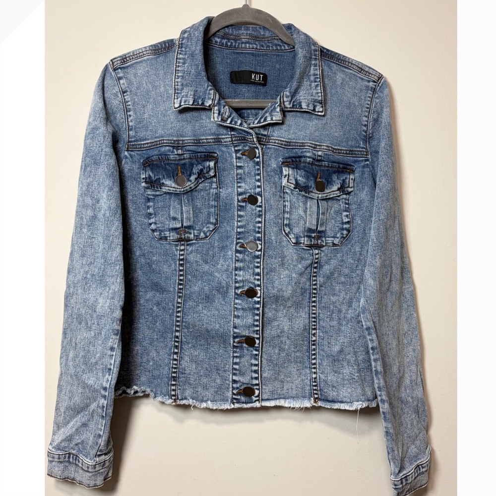 KUT from the Kloth Kara Denim Jacket Light Wash Raw Hem KJ0314MA9 Womens Large